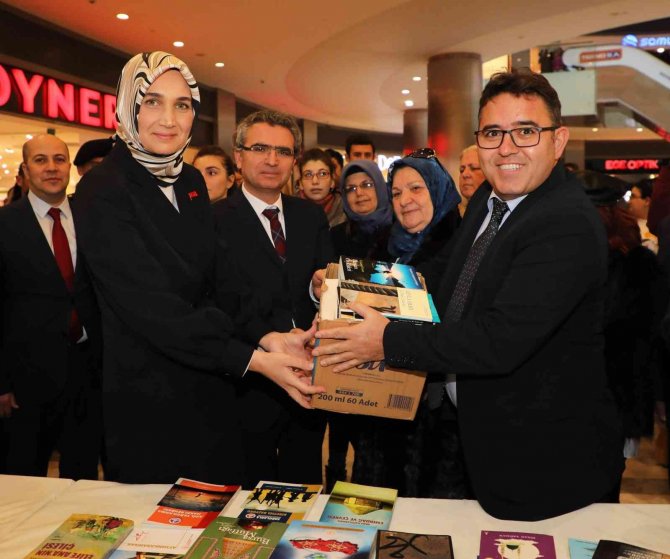 ‘Kitap İ̇yileştirir’ Kitap Bağışı Kampanyasının Açılışı Yapıldı
