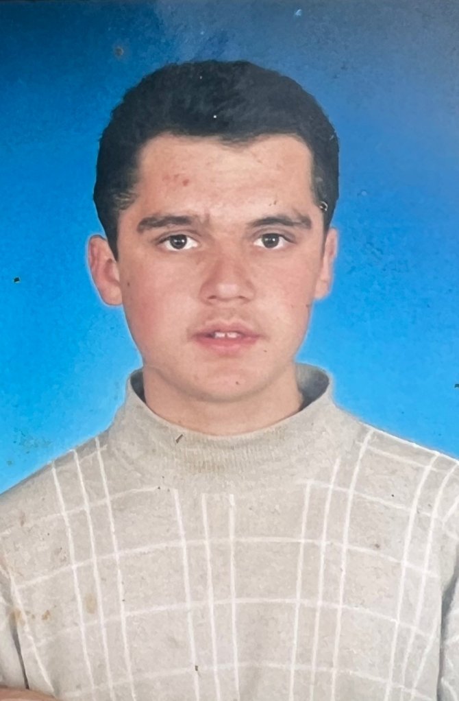 38 Yaşındaki Genç Adamın Cansız Bedeni Evinin Bahçesinde Bulundu