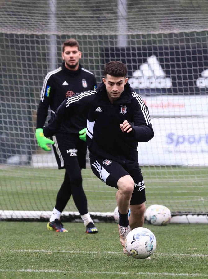 Beşiktaş’ta, Konyaspor Maçı Hazırlıklarını Başkan Çebi De İzledi