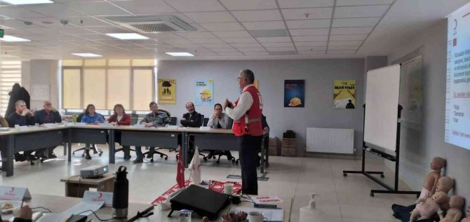 Akademik Ve İdari Personele İlk Yardım Eğitimi