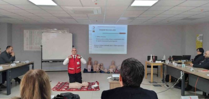 Akademik Ve İdari Personele İlk Yardım Eğitimi