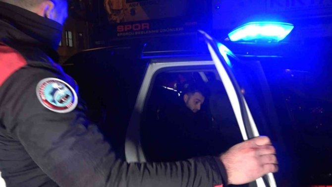 Polisten Kaçan 4 Kişiden Biri 11 Suçtan Sabıkalı Çıktı