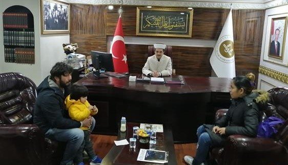 Filipinler Vatandaşı "Aleyna" İsmini Alarak Müslüman Oldu