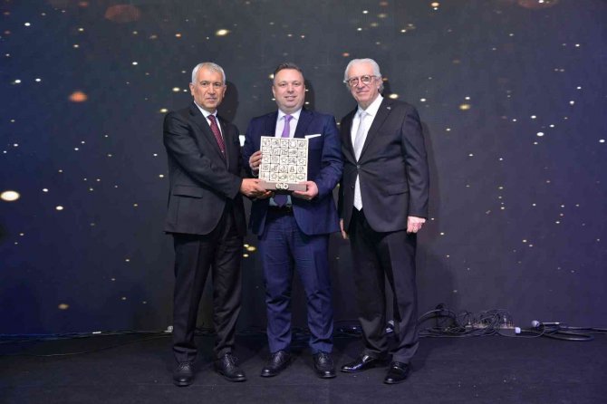 İ̇hracatın Yıldızları Ödüllerine Kavuştu