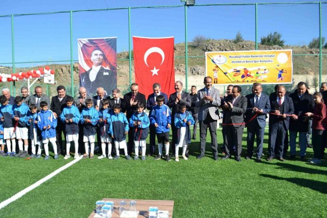 Kilis’te Spor Kompleksi İle Robotik Kodlama Atölyesi Açıldı