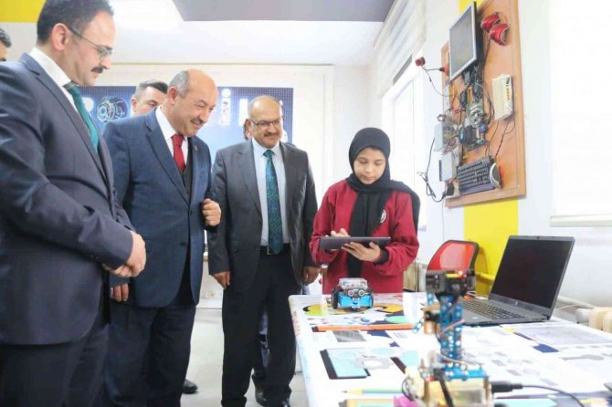Gediz’de "Maker Atölyesi” Açıldı
