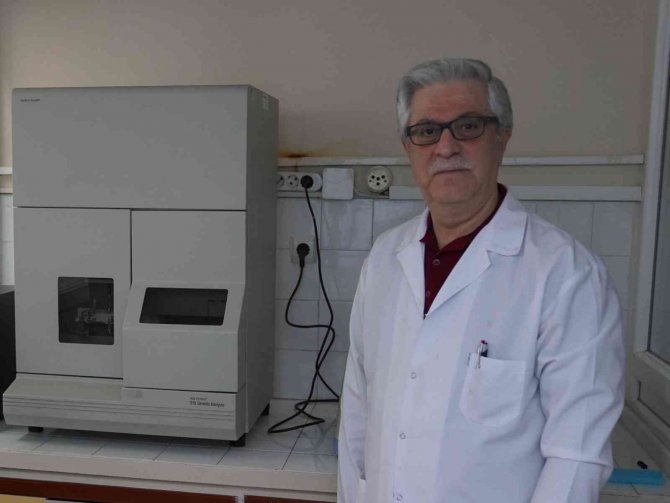 Yeni Bir Hastalık Bulan Prof. Dr. Demirhan’a "Yenilikçi Temel Bilimler Ödülü"