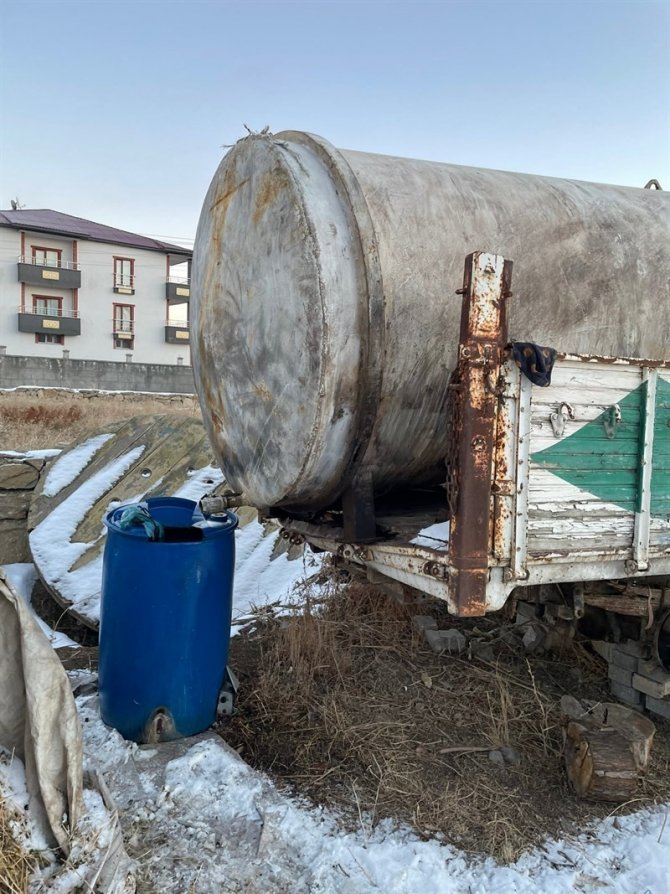 Yüksekova’da 32 Bin Litre Kaçak Akaryakıt Ele Geçirildi