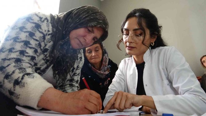 Yüksekova’da ’Köy Yaşam Merkezleri’ Kadınlara Umut Oldu