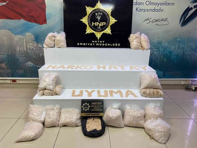 Hatay Polisi Bir Yılda 4 Bin 869 Operasyonla Uyuşturucuya Darbe Vurdu