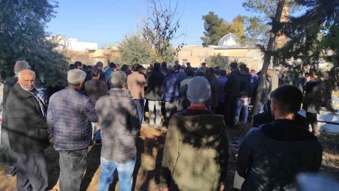 İ̇zmit’te Öldürülen Sağlık Çalışanı Memleketi Şanlıurfa’da Defnedildi
