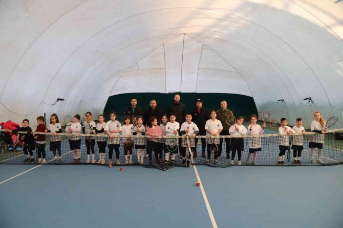 Kartal’da Ücretsiz Spor Eğitimleri Sayesinde Sporcu Nesiller Yetişiyor