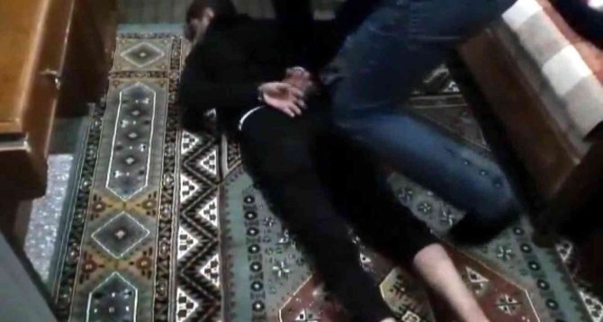 Jandarmadan 3 İlçede Eş Zamanlı Uyuşturucu Operasyonu: 5 Gözaltı