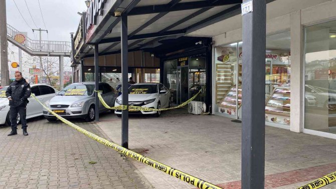 Oto Galeriye Silahlı Saldırı Düzenleyen 2 Şüpheli Tutuklandı