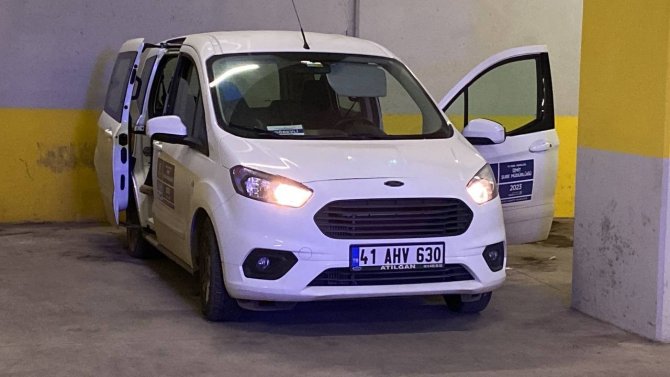 Otoparkta Boğazından Kesilmiş Halde Bulundu
