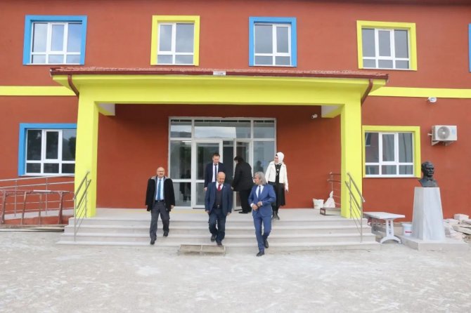 Kütahya İ̇l Milli Eğitim Müdürü Hasan Başyiğit Gediz’de İncelemelerde Bulundu