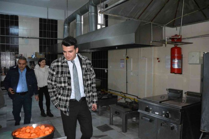 Öğrencilerin Sağlığı Ön Planda