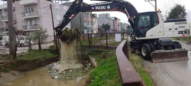 Manisa’daki Dere Islah Ve Temizlikleri Su Baskınlarının Önüne Geçti