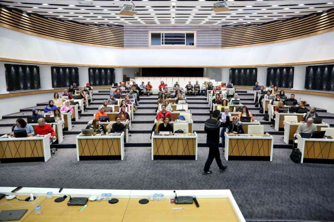 Meram’da Öğretmenlere Erasmus Proje Yazma Eğitimi