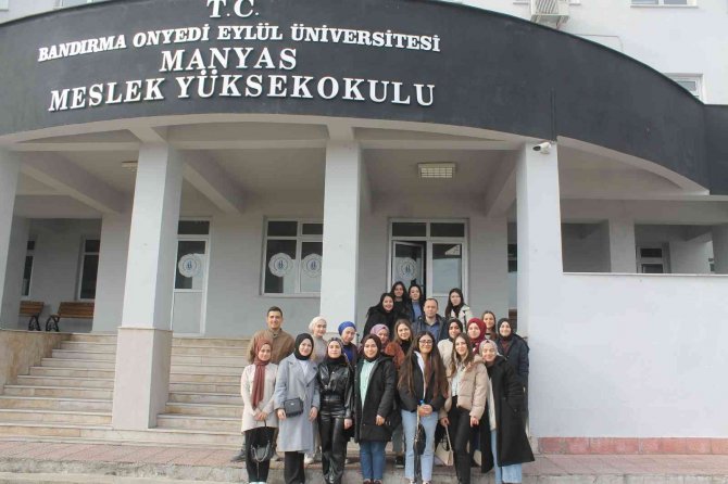 Öğrencilerinden Serebral Palsi Hastası Çocuklara Yardım Eli