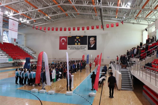 Voleybol A Genç Kız Ve Erkekler Grup Müsabakaları Erzincan’da Başladı