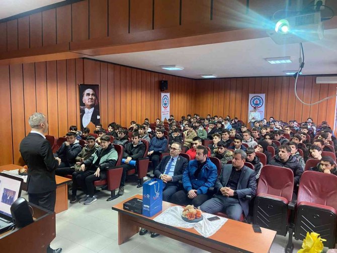 Liseli Gençlerin Motivasyonunu Artıracak Proje