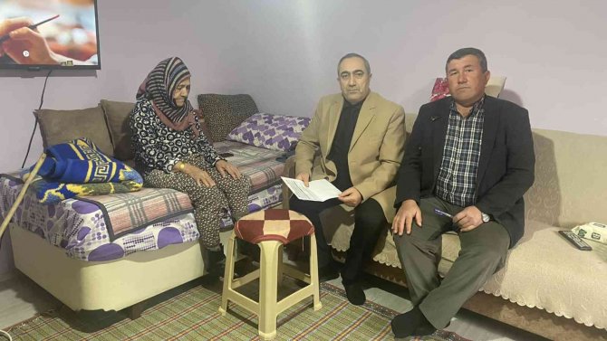 Sarıgöl’ün Örnek Müdürü Takdir Topluyor