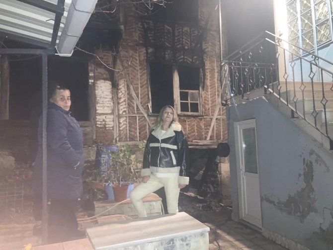 Metruk Bina Yangınında Kedi Ve Köpeklerin Telef Olduğu İddialarına Açıklama Geldi