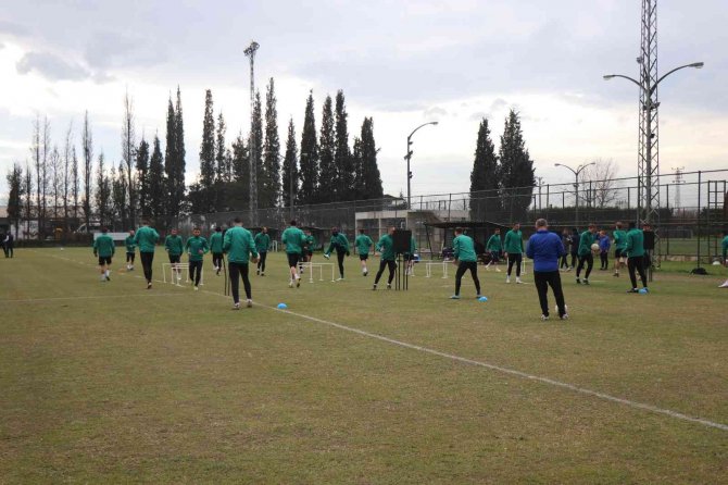 Antalya Kampından Dönen Sakaryaspor’da İlk Antrenman