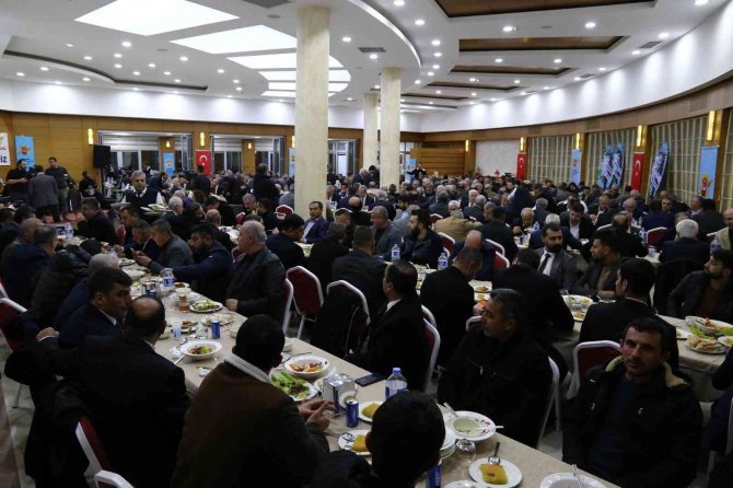 İ̇ha Muhabiri Ahmet Arslantaş’a Plaket