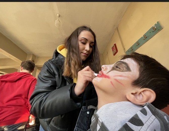 Üniversite Öğrencileri, Koleda Gecesi’ne Sanatsal Katkıda Bulundu