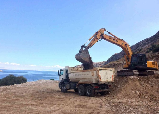 Van Büyükşehir Belediyesi 2022’de Yol Devrimi Yaptı