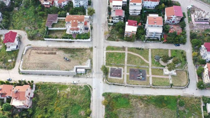 Yalova Belediyesi Fen İ̇şleri 2022’de Yoğun Mesai Harcadı