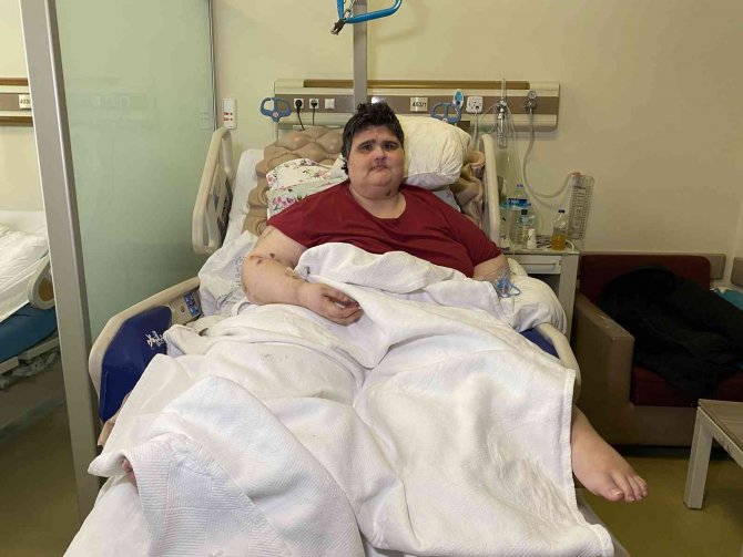 Zayıflamak İçin İnternetten İlaç Aldı, 350 Kiloyu Aştı: "Ben Yandım Kimse Yanmasın"