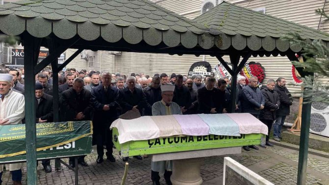 İ̇ki Arkadaş Aynı Anda Defnedildi