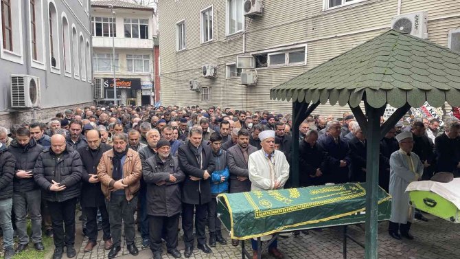 İ̇ki Arkadaş Aynı Anda Defnedildi