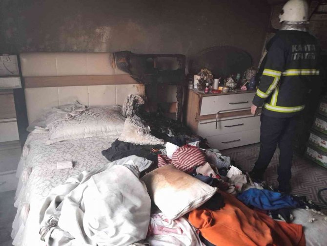 Yangında Dumandan Etkilenen Çocuk Hastaneye Kaldırıldı