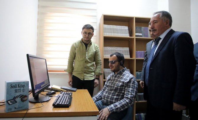 Ai̇çü’de Görme Yetersizliği Olan Öğrenciler İçin Sesli Kütüphane Oluşturuldu
