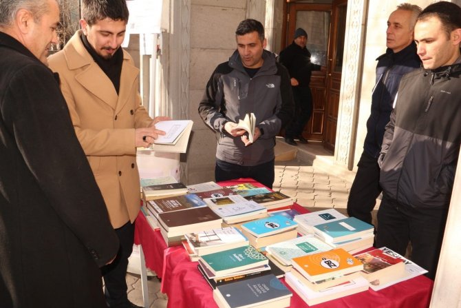 Ağrı Müftülüğünden Cezaevlerine Kitap Desteği