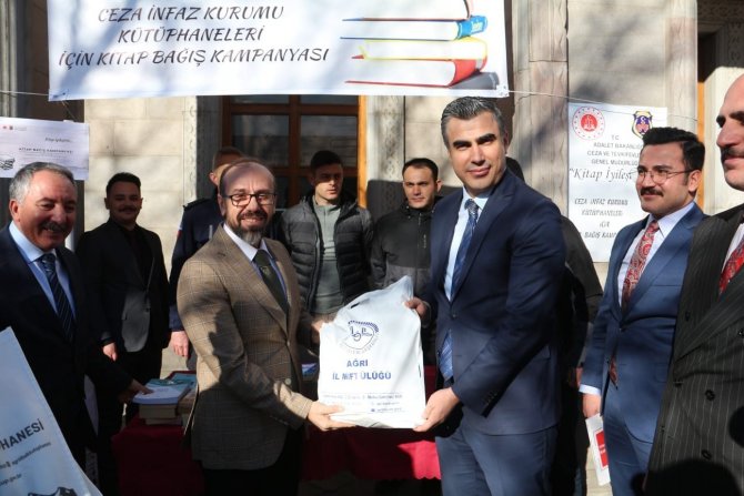 Ağrı Müftülüğünden Cezaevlerine Kitap Desteği