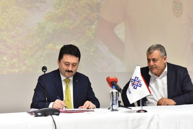 Altıeylül Çiftçinin Yanında