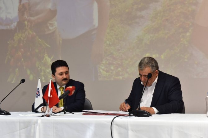 Altıeylül Çiftçinin Yanında