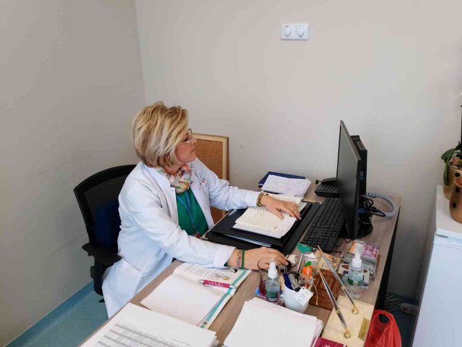 Prof. Dr. Kurt: “Hıv Virüsü Vücudun Bağışıklığını Hızlı Bir Şekilde Düşürdüğü İçin Tüberküloz Mikrobu Aktif Hale Geliyor”