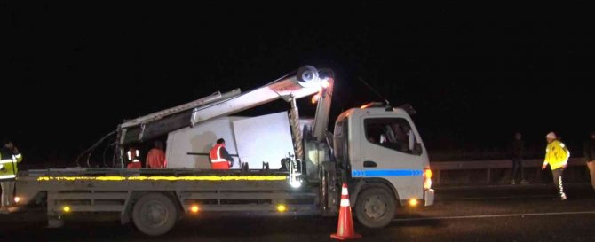 Ankara’da Yabancı Uyrukluları Taşıyan Araç Kaza Yaptı: 21 Yaralı
