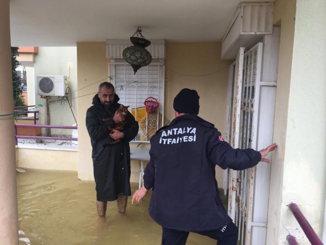 Büyükşehir Ekipleri Teyakkuzda