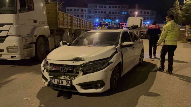 Kontrol Noktasında Polise Çarpıp Kaçan Sürücü Tutuklandı