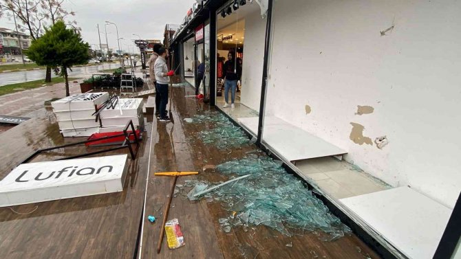 Antalya’da Hortum Dehşeti Kamerada