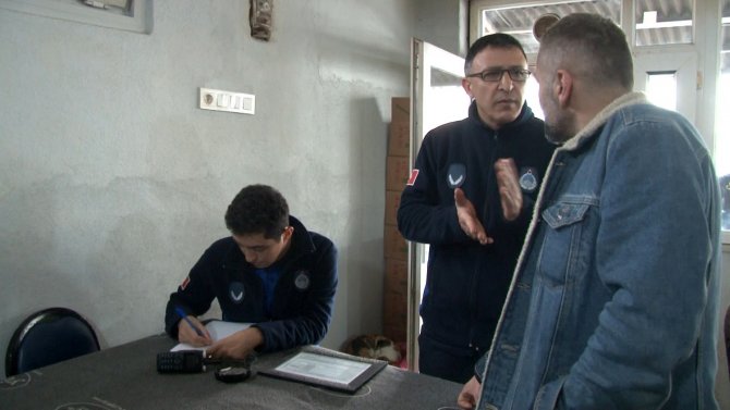 Arnavutköy’de Polis Ekipleri Tarafından Okullar Ve Çevresinde Denetim Yapıldı