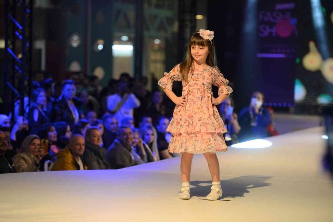 Yılın İlk Fuarı Junioshow’da Heyecan Başladı