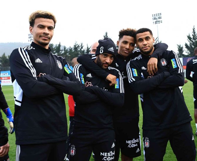 Beşiktaş Kondisyon Ve Taktik Çalıştı